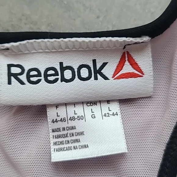 NWOT Reebok Sports Bra - Picture 2 of 5